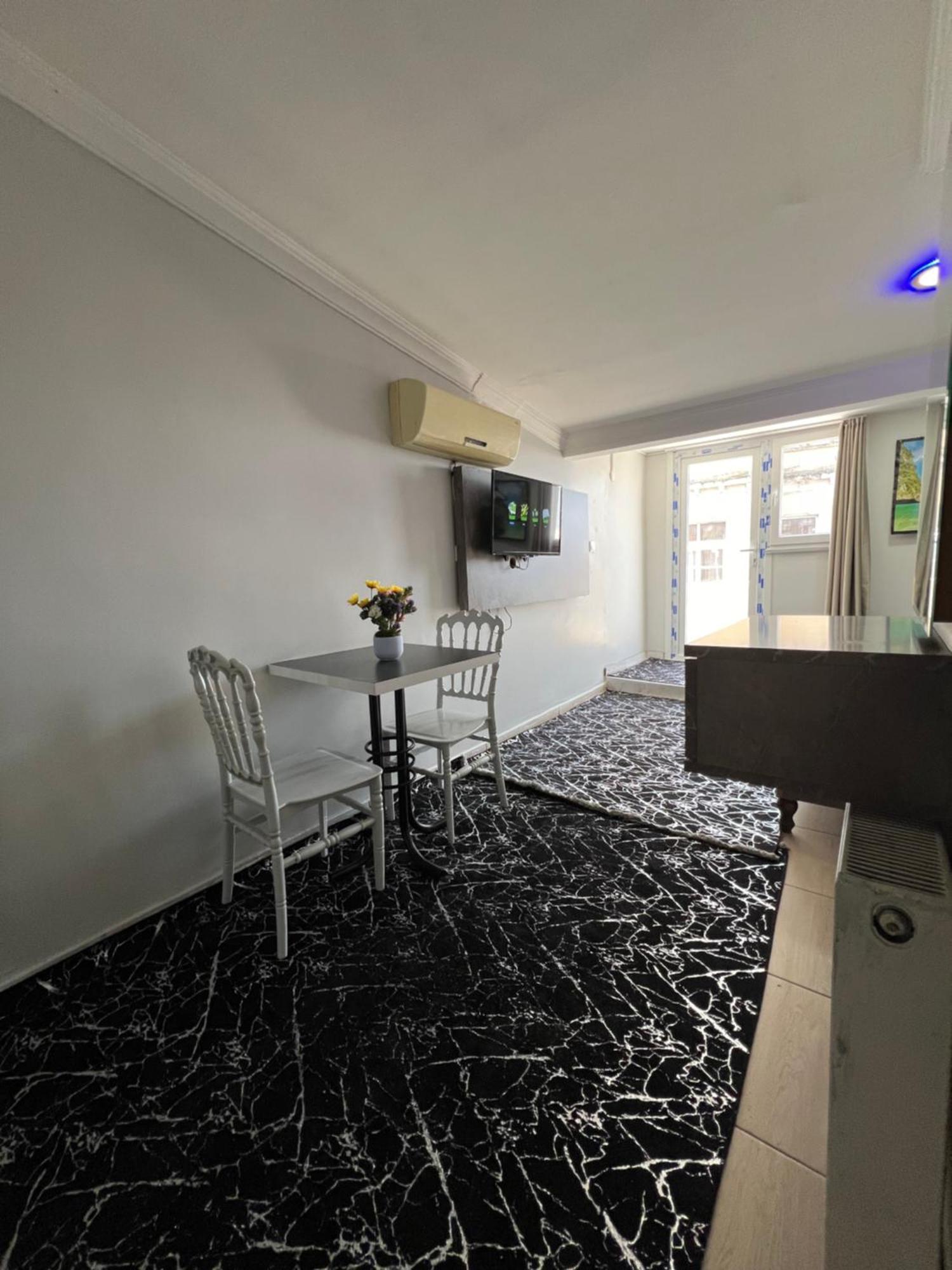 Taksim Brand Suit Hotel Provincia di Istanbul Esterno foto