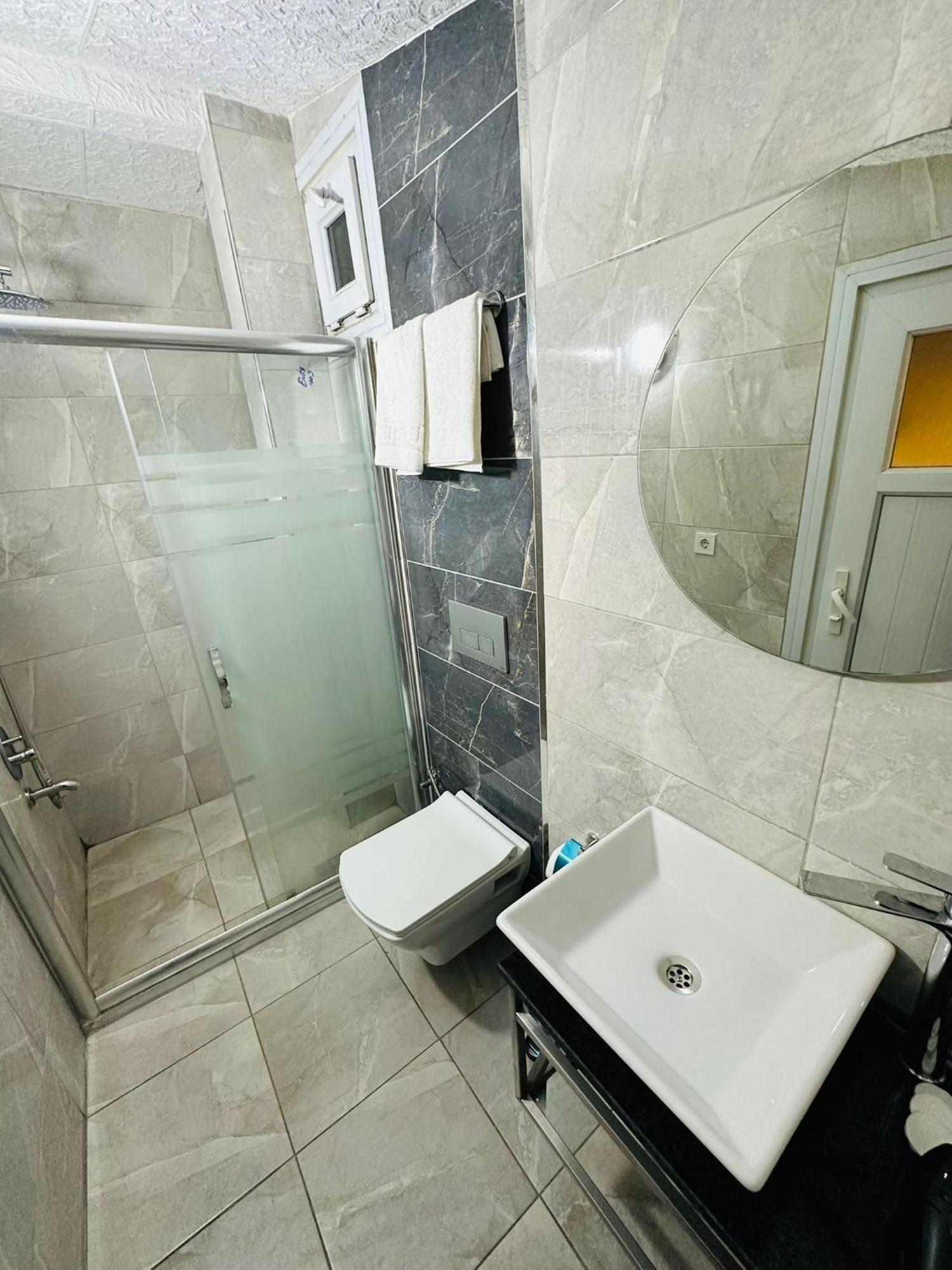Taksim Brand Suit Hotel Provincia di Istanbul Esterno foto